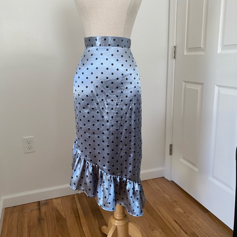 Polka dot asymmetrical skirt